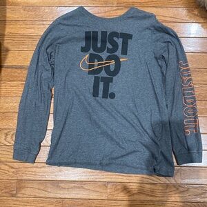 Youth boys, Nike T-shirt, extra large gray